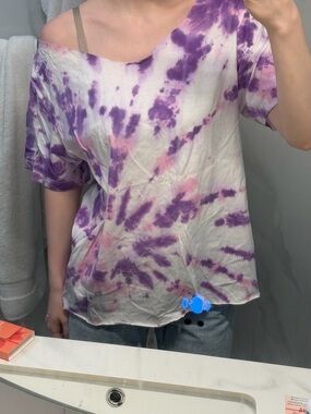 Tie-Dye Off-Shoulder Women’s Top in Purple and Pink